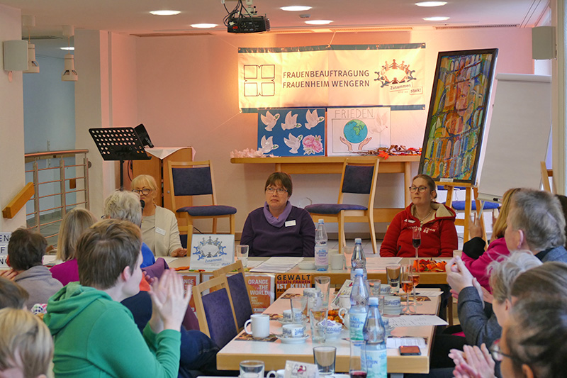 Frauencafé als starkes Zeichen gegen Gewalt an Frauen (November 2024)